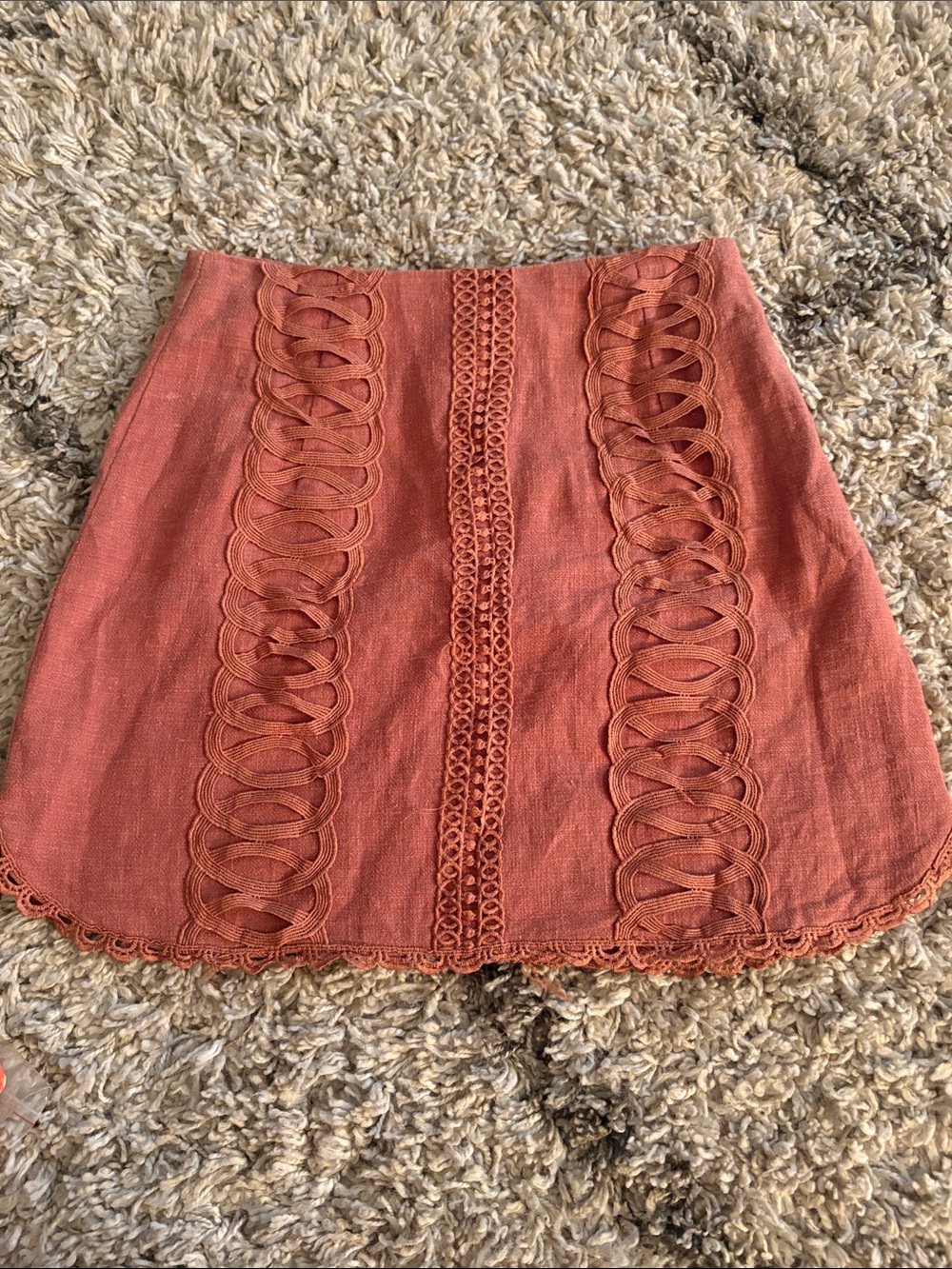 Selfie Leslie burgundy dusty rose Crochet-Trim Mini Skirt